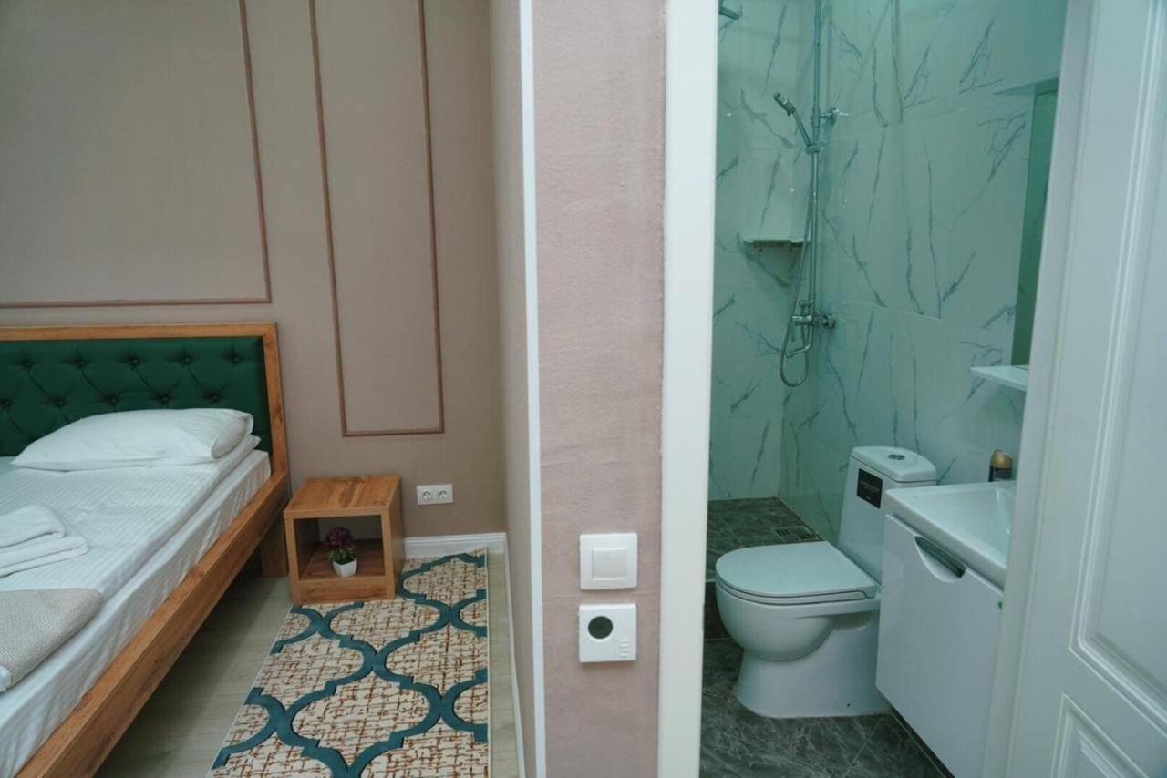 Halal Apart Hotel Almaty Exterior photo