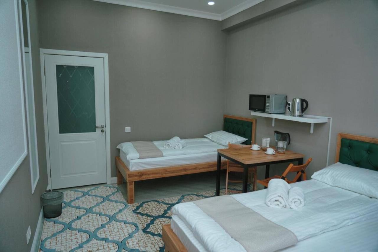 Halal Apart Hotel Almaty Exterior photo